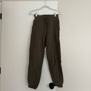 lululemon athletica Olive Green Scuba Jogger Pants